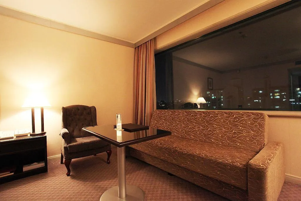 Hotel Ellui Seoul 4*,  South Korea